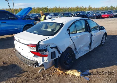 2024 Toyota Corolla Le z USA, uszkodzony, nr VIN 5YFB4MDEXRP186126